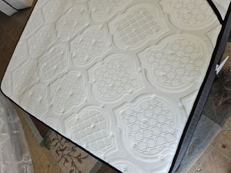 Sealy Posturpedic
Queen Mattress Only
Used, 130 dlls free
delivery mattress only