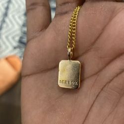 Icebox Pendant 