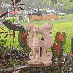 Triple Seahorses Garden Statue 