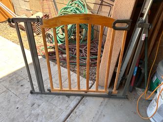 Baby gate