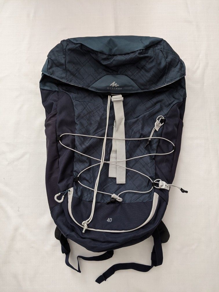 Decathlon Quechua MH100 Adult 40L Hiking Travel Unisex Blue Backpack