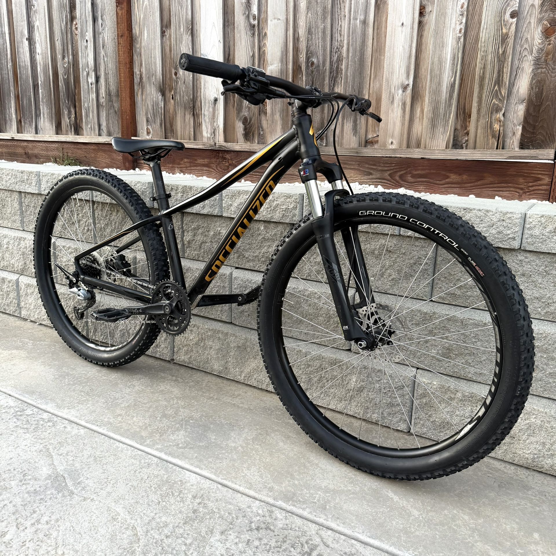 (S) Specialized Pitch Sport Mountain bike Gold / Black Full Hydraulic Disc Brakes