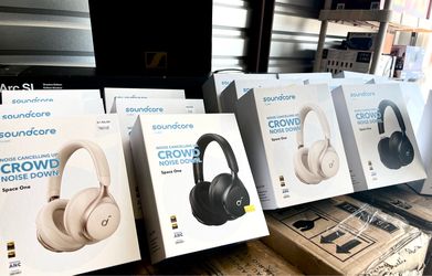 BULK SOUNDCORE SPACE ONE WHITE-BLACK HEADPHONES