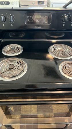 Frigidaire Stove!