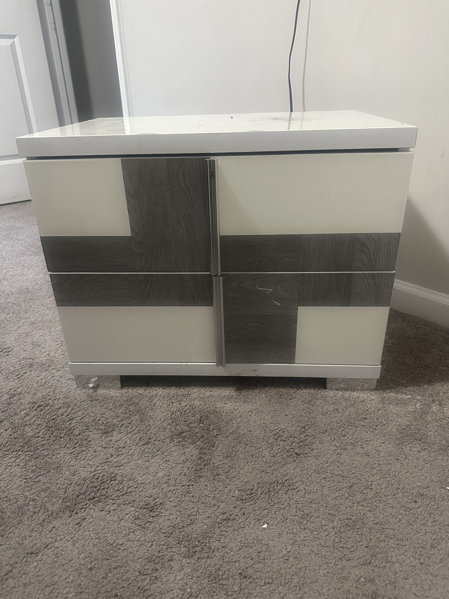 Bedroom End Tables 