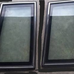 Buick Regal Vinyl Top Quarter Panel Glass 