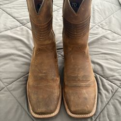 Ariat