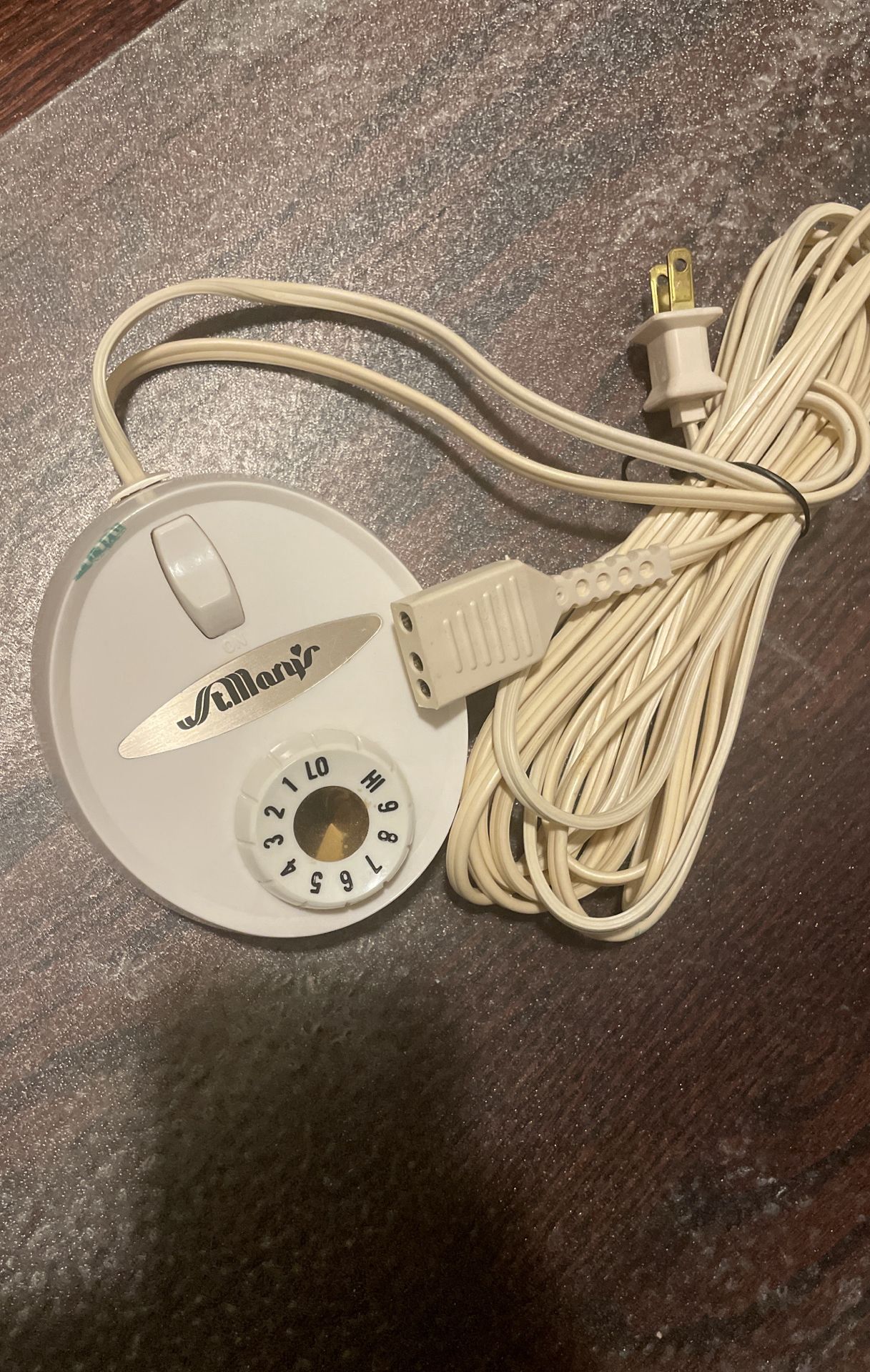Saint Mary’s Vintage 2-Prong Electric Blanket Single Controller B 6–340! Works Great!