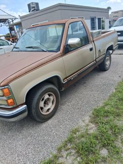 V8 good condition truck