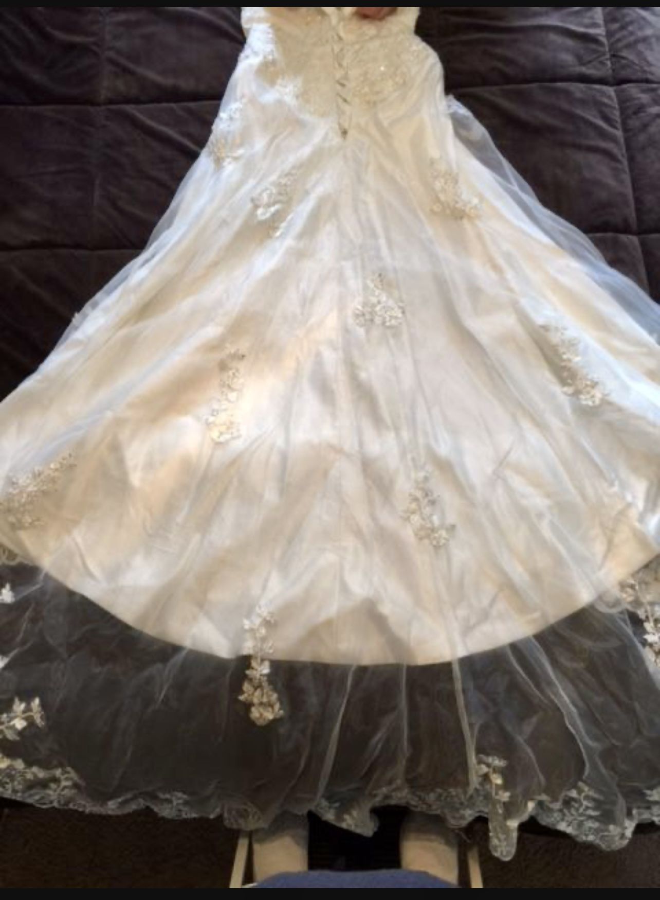 Brand New Wedding Dress A Line, Size 12, Ivory .