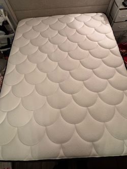 Queen mattress