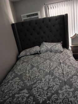 Bedroom set