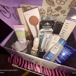 Surprise Ipsy Makeup Boxes