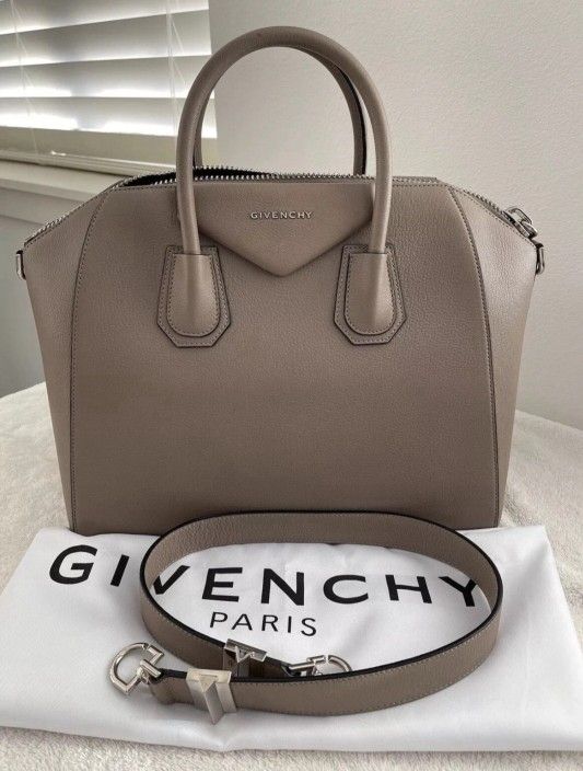 Givenchy Antigona Medium