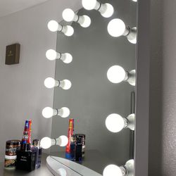 Hollywood vanity Frameless Mirror ( BRAND NEW )