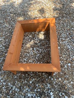 Wood sandbox