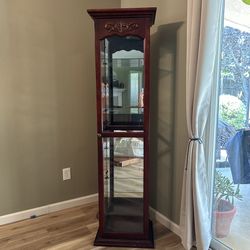 Curio For Collectibles