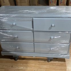 New 6 Drawer Dresser 