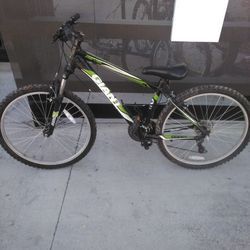 Giant Revel Size Small Mountain Bike