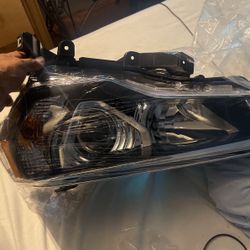 Toyota 4 Runner Front Light Passenger Side 2014 - 2016