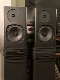 Definite Technology BP-8 tower speakers