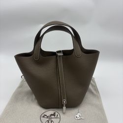 Hermes Taurillon Maurice Picotin Lock 22 MM Gris Asphalte Handbag