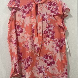 Women Floral blouse new Medium 