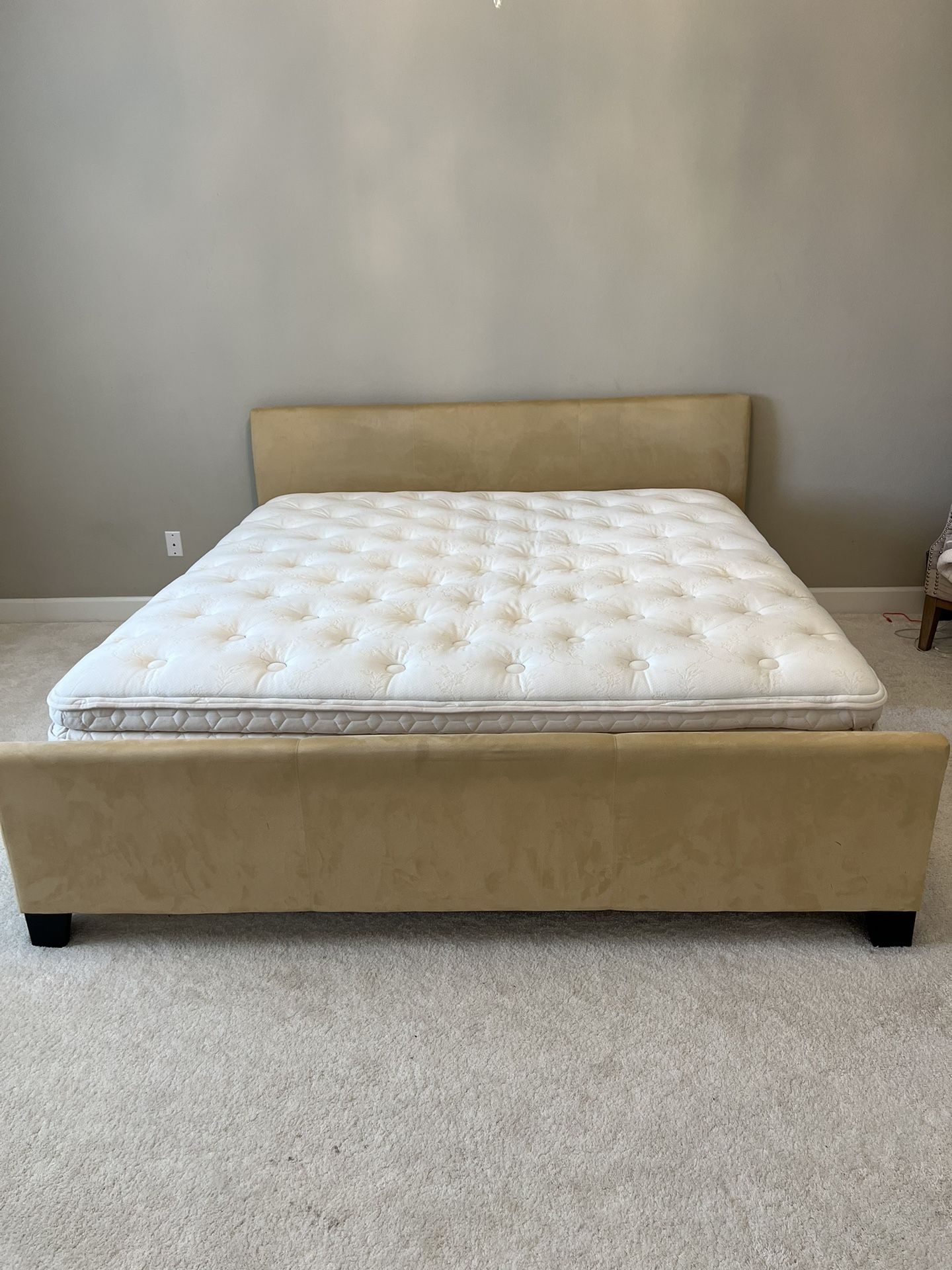 Queen Size Bed With Mattress
