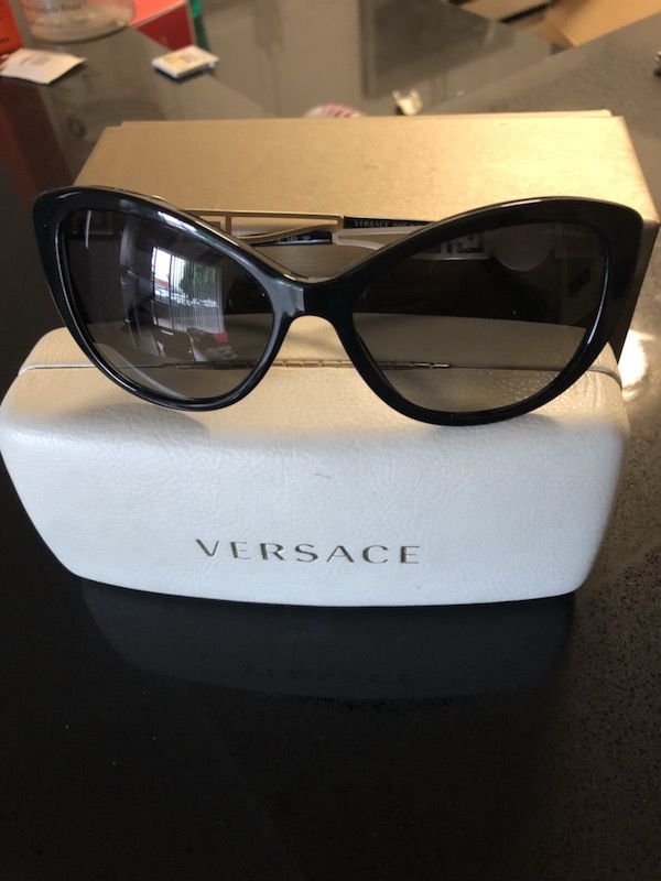 Authentic Versace Polorized Sunglasses