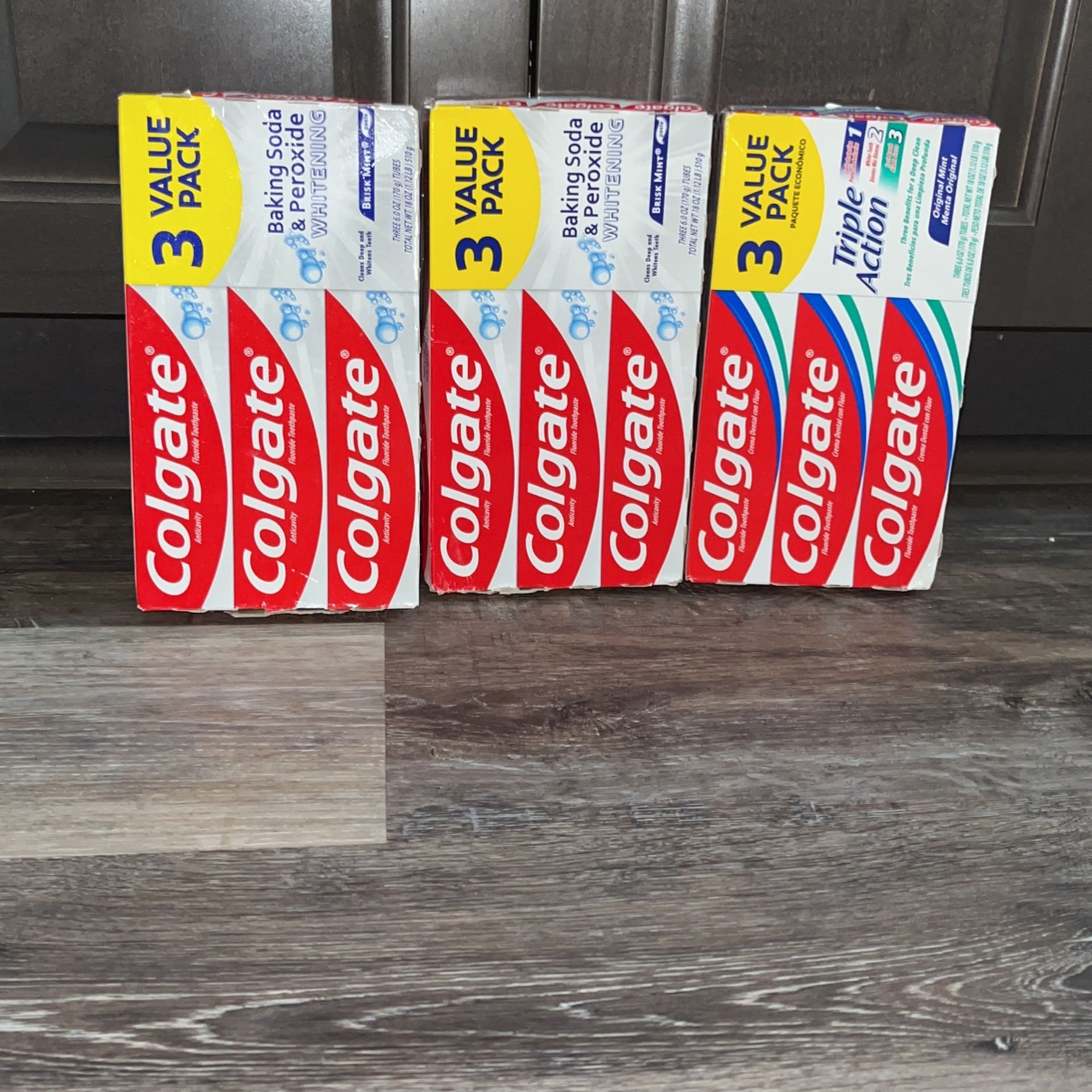 3 Cajas Con 3 Colgates $ Por 10 Dólares Por Las 3 Cajas