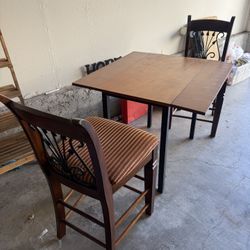 Kitchen Table And Chairs