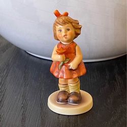 The "Roses Are Red" Goebel Hummel Figurine #762 - 1st Issue - TMK7 In Mint Condition  