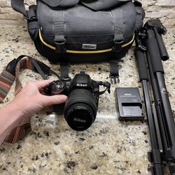 Nikon D D3200 24.2MP Digital SLR Camera - Black (Kit w/ AF-S DX ED VR G 18-55mm