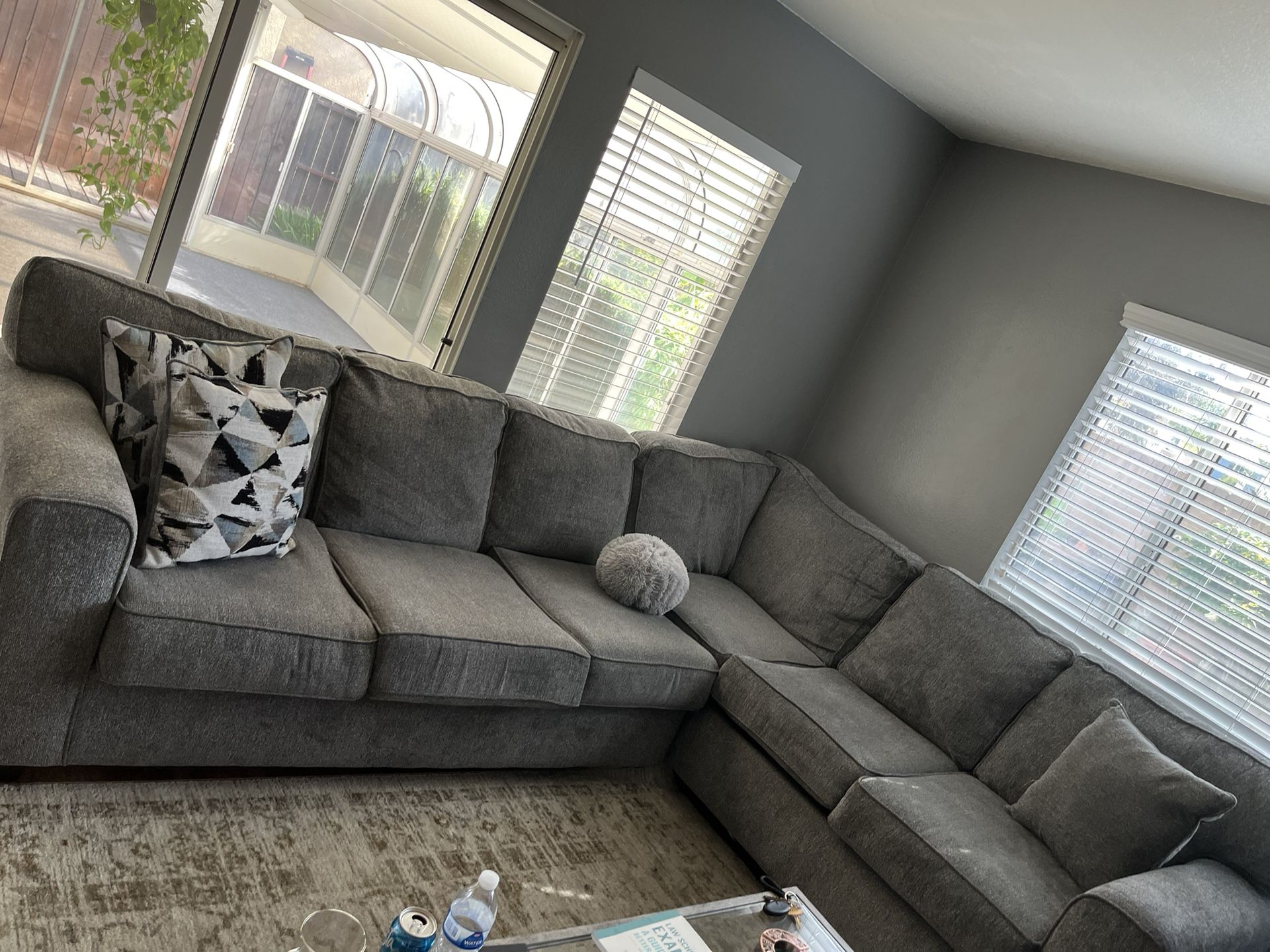 sectional Grey. Barely Used 