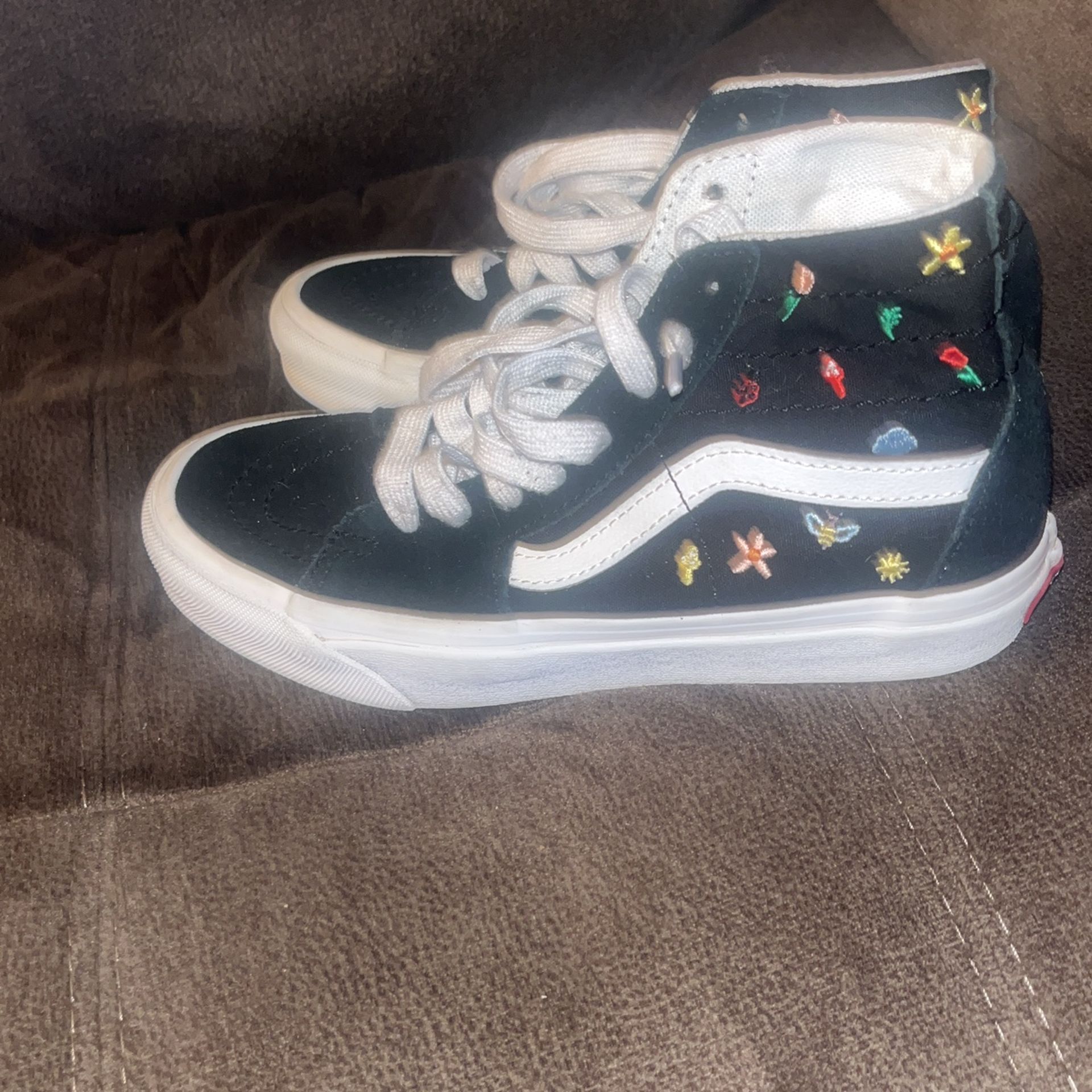 Vans Practically New 15
