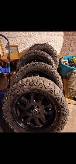 Tires and rims . 33*12*5 *20