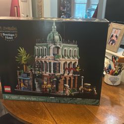 Unopened Lego Hotel Boutique 10297