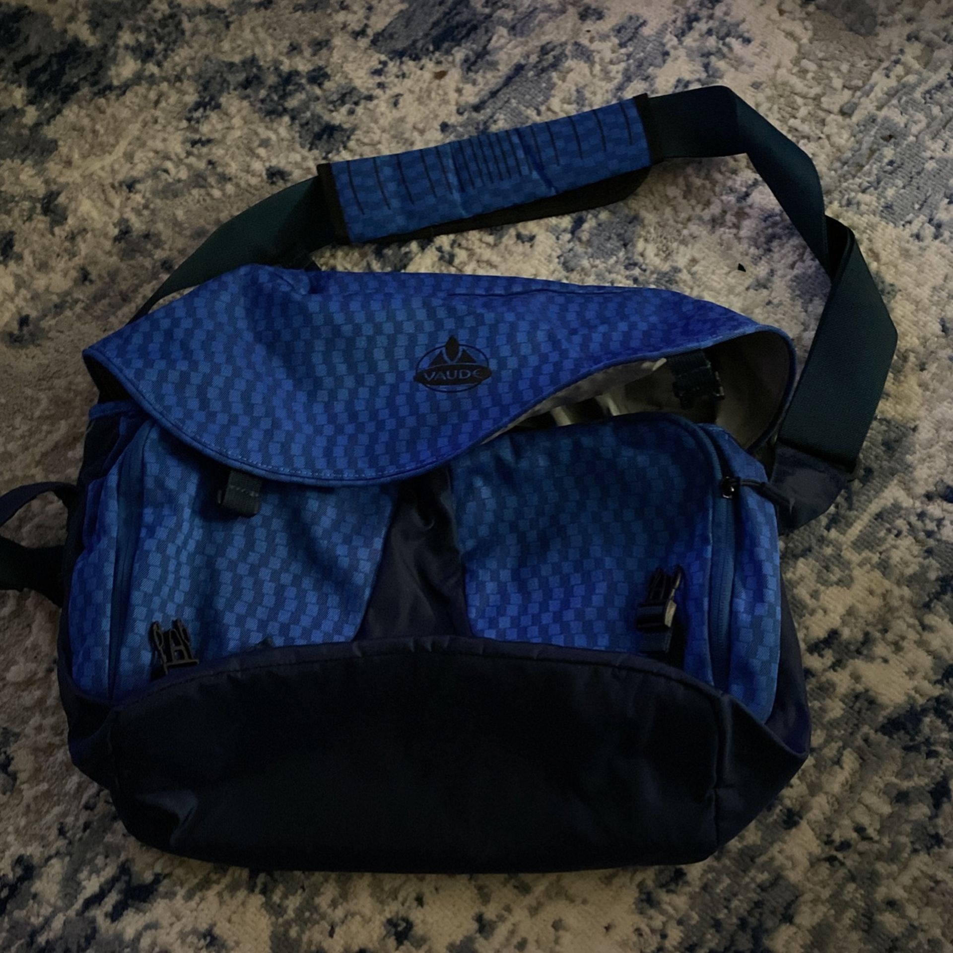 Vaude Blue Messenger Bag