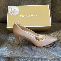 MICHAEL KORS DOROTHY FLEX PUMP HEELS