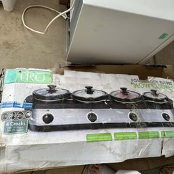 4 Crock Pot Buffet Slow Cooker (Great For Parties & Meal Prepping!)