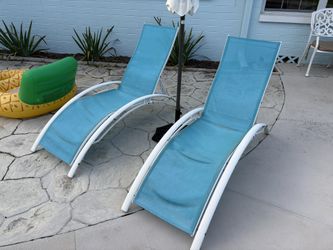 Two Reckoning Deck Pool Chair Loungers