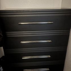 dresser,nightstand (read Description )