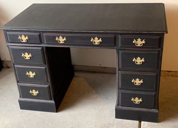 Gorgeous Black Wooden desk