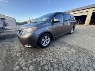 2011 Toyota Sienna