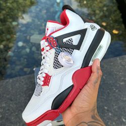 Jordan 4 Retro Fire Red Mars Blackmon (size 8)