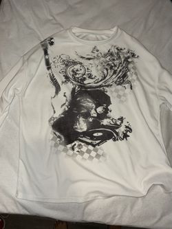 Womens White graphic long sleeve 