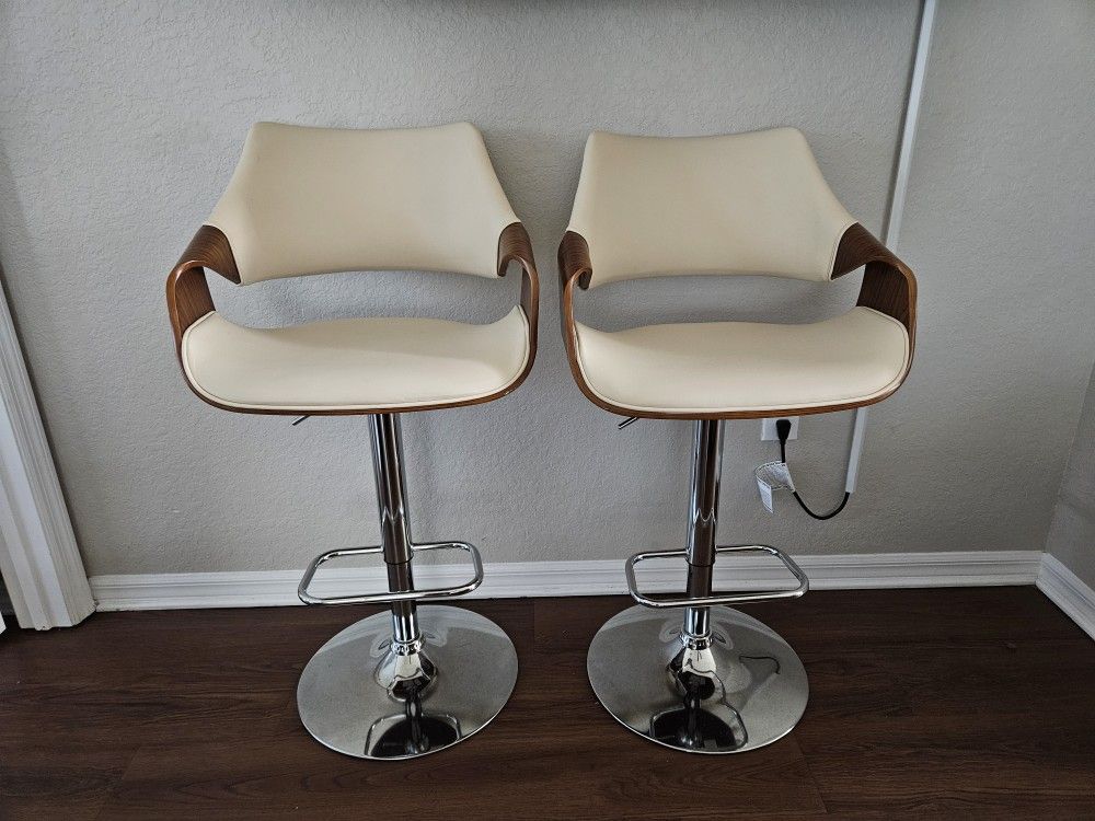 2 Faux Leather Swivel Bar Stools