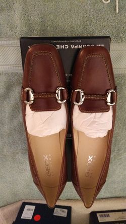 NIB GEOX WOMENS DANA 1 SMOOTH LEATHER LOAFER SHOES SZ 9