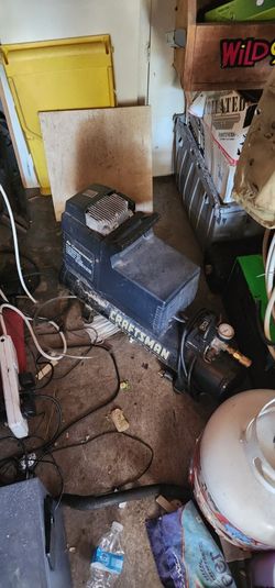 Sears Compresser  And Finish Gun.