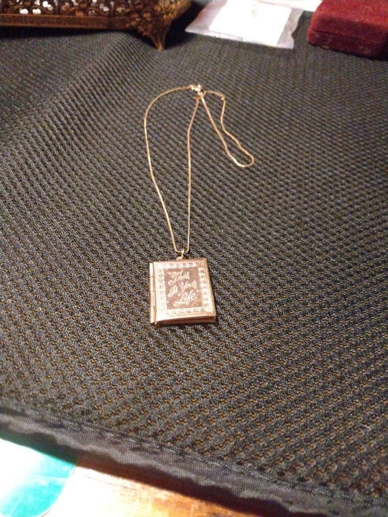 1950's GF Art Deco Locket
